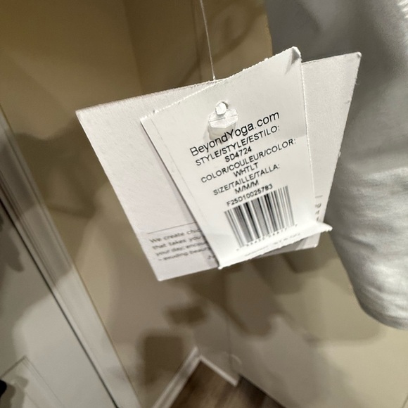 Beyond yoga medium Strappy Women's Top - Picture 3 of 6